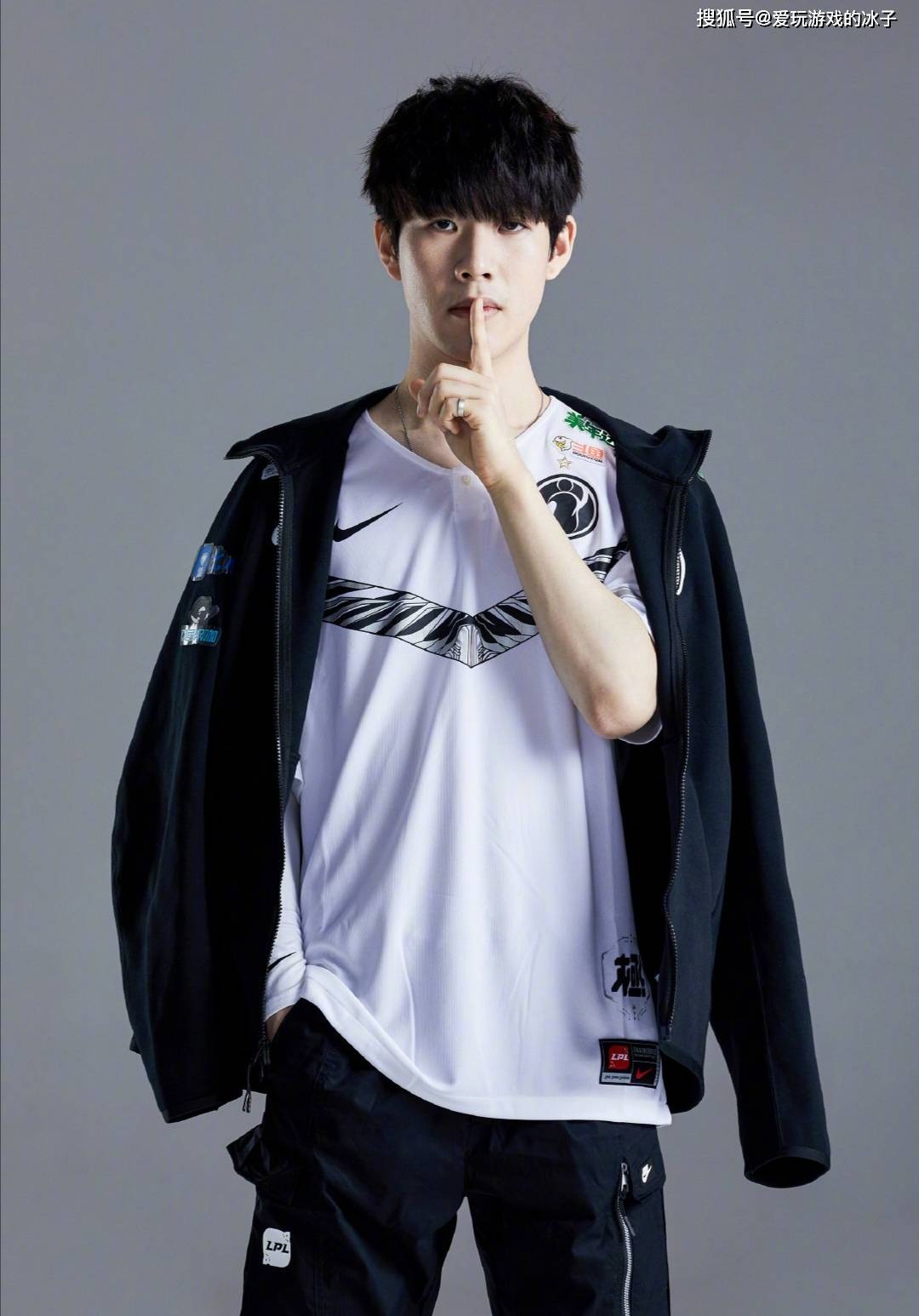 Mouz , G2, Spirit , 和 FURIA Esports 在 BLAST Open London 2025 关闭资格赛中赢得了首场比赛