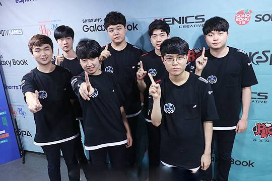 BLG官方：教练Fury正式加盟队伍