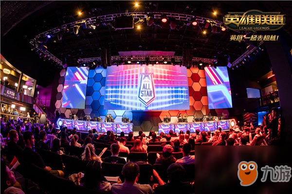 TES发布化妆照片并拍摄VLOG：快来看看帅气的Taoren的凹造型