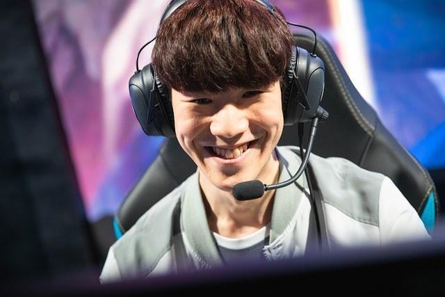 Bilibili Gaming vs WBG数据前瞻：WBG如何顶住BLG前期是最大的难题